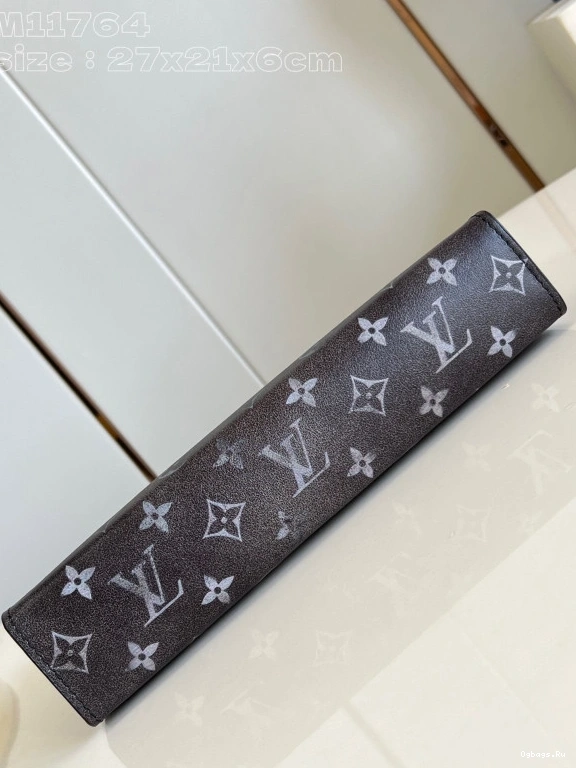 LOUIS VUITTON POCHETTE VOYAGE-27*21*6CM 0115